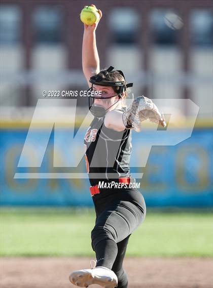 Thumbnail 2 in Churchville-Chili @ Irondequoit photogallery.