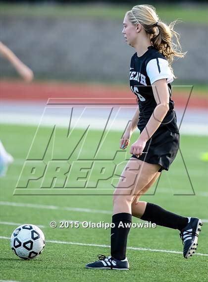 Thumbnail 3 in Rockwall Heath vs Centennial (UIL 5A Region II Area Playoff) photogallery.