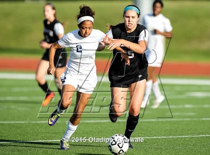 Thumbnail 3 in Rockwall Heath vs Centennial (UIL 5A Region II Area Playoff) photogallery.
