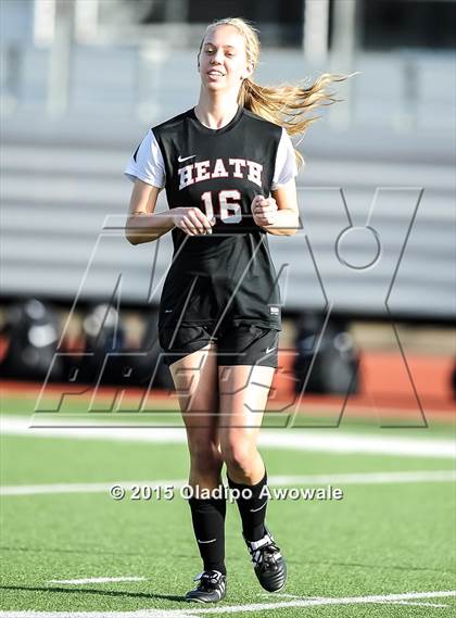 Thumbnail 3 in Rockwall Heath vs Centennial (UIL 5A Region II Area Playoff) photogallery.