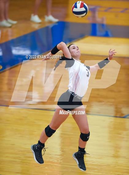 Thumbnail 3 in Cooper @ Frenship photogallery.