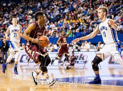 Thumbnail 2 in Doss vs. Covington Catholic (KHSAA Sweet 16) photogallery.