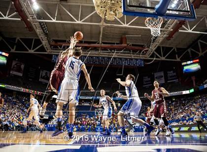 Thumbnail 2 in Doss vs. Covington Catholic (KHSAA Sweet 16) photogallery.