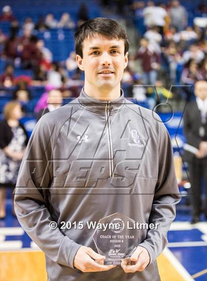 Thumbnail 2 in Doss vs. Covington Catholic (KHSAA Sweet 16) photogallery.