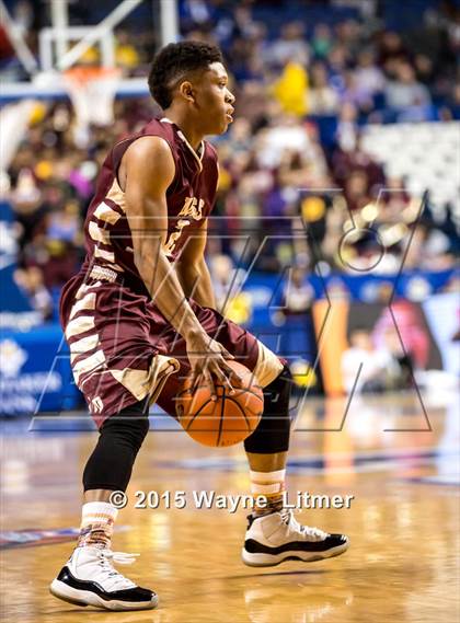 Thumbnail 1 in Doss vs. Covington Catholic (KHSAA Sweet 16) photogallery.