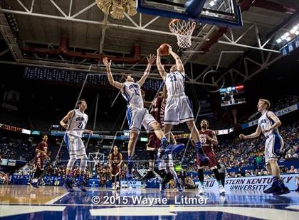 Thumbnail 1 in Doss vs. Covington Catholic (KHSAA Sweet 16) photogallery.