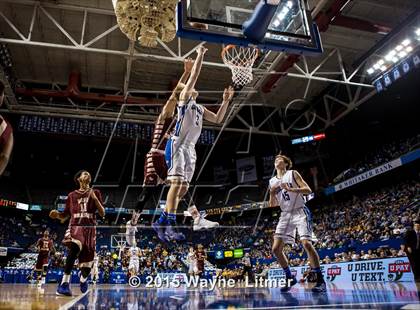 Thumbnail 3 in Doss vs. Covington Catholic (KHSAA Sweet 16) photogallery.