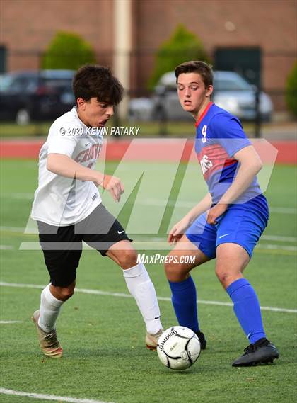 Thumbnail 3 in Cromwell @ Coginchaug Regional photogallery.