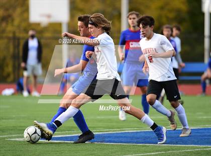Thumbnail 2 in Cromwell @ Coginchaug Regional photogallery.