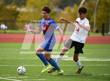 Thumbnail 1 in Cromwell @ Coginchaug Regional photogallery.