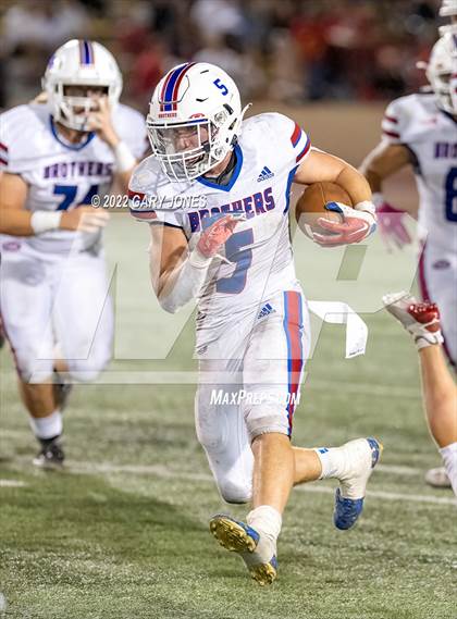 Thumbnail 3 in Christian Brothers vs. Jesuit photogallery.