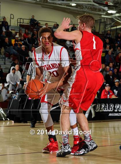Thumbnail 3 in Etiwanda vs. Mater Dei (MaxPreps Holiday Classic) photogallery.
