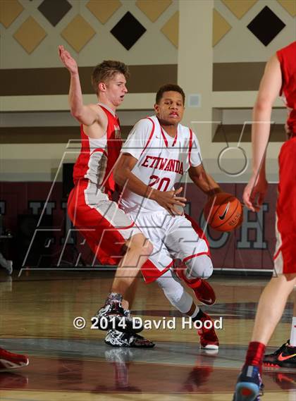 Thumbnail 3 in Etiwanda vs. Mater Dei (MaxPreps Holiday Classic) photogallery.