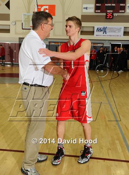 Thumbnail 2 in Etiwanda vs. Mater Dei (MaxPreps Holiday Classic) photogallery.