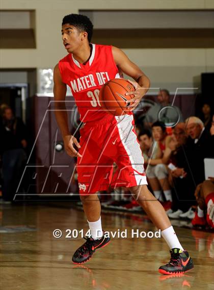 Thumbnail 2 in Etiwanda vs. Mater Dei (MaxPreps Holiday Classic) photogallery.