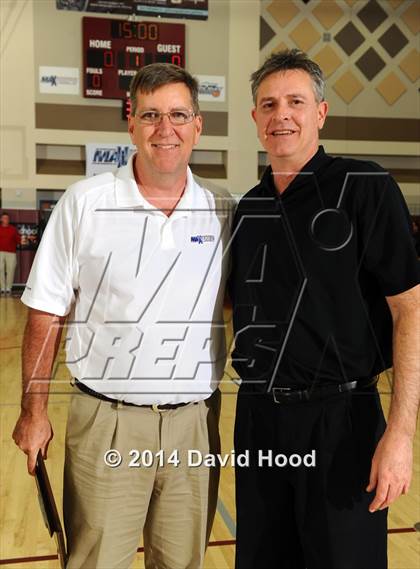 Thumbnail 1 in Etiwanda vs. Mater Dei (MaxPreps Holiday Classic) photogallery.