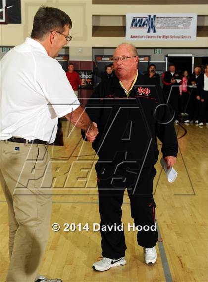 Thumbnail 2 in Etiwanda vs. Mater Dei (MaxPreps Holiday Classic) photogallery.