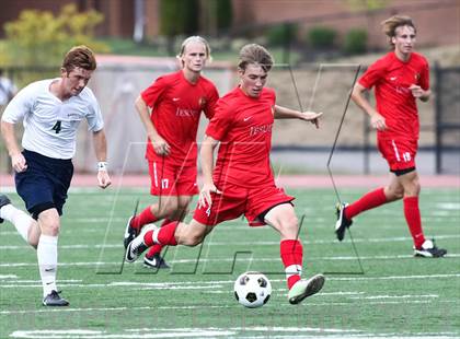 Thumbnail 2 in Jesuit vs. Marquette (Gateway City Soccer Classic) photogallery.