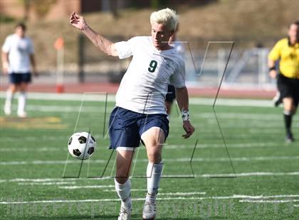 Thumbnail 2 in Jesuit vs. Marquette (Gateway City Soccer Classic) photogallery.