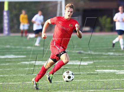 Thumbnail 2 in Jesuit vs. Marquette (Gateway City Soccer Classic) photogallery.