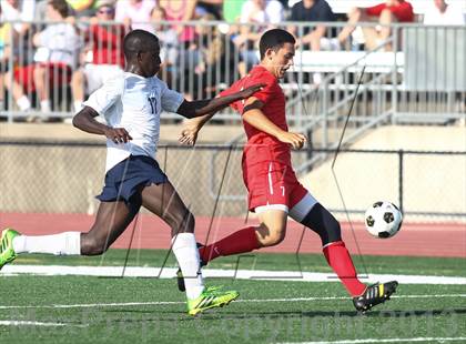 Thumbnail 2 in Jesuit vs. Marquette (Gateway City Soccer Classic) photogallery.