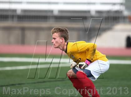 Thumbnail 2 in Jesuit vs. Marquette (Gateway City Soccer Classic) photogallery.