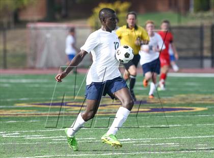 Thumbnail 2 in Jesuit vs. Marquette (Gateway City Soccer Classic) photogallery.