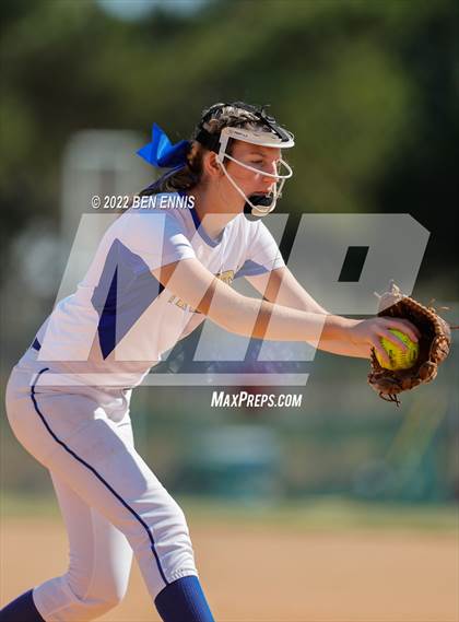Thumbnail 3 in Hawkinsville vs Wilcox County (GHSA 1A D2 State Tournament) photogallery.