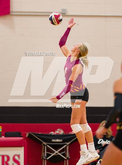 Thumbnail 1 in Dripping Springs vs. Leander photogallery.