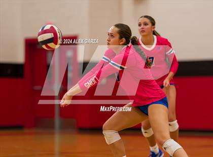 Thumbnail 1 in Dripping Springs vs. Leander photogallery.