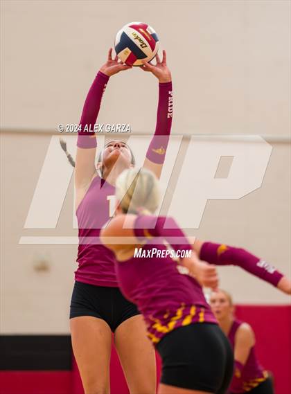 Thumbnail 1 in Dripping Springs vs. Leander photogallery.