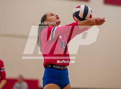 Thumbnail 3 in Dripping Springs vs. Leander photogallery.