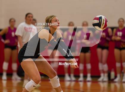 Thumbnail 1 in Dripping Springs vs. Leander photogallery.
