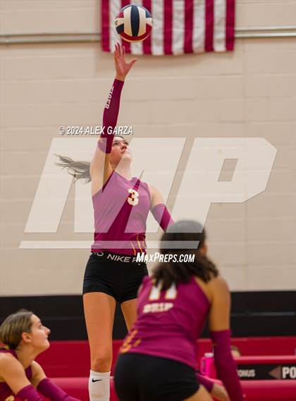 Thumbnail 1 in Dripping Springs vs. Leander photogallery.