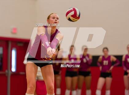 Thumbnail 1 in Dripping Springs vs. Leander photogallery.