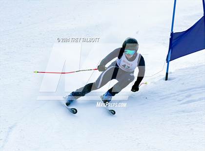Thumbnail 3 in NYSPHSAA Section V Class A & B Giant Slalom Final (First Run) photogallery.