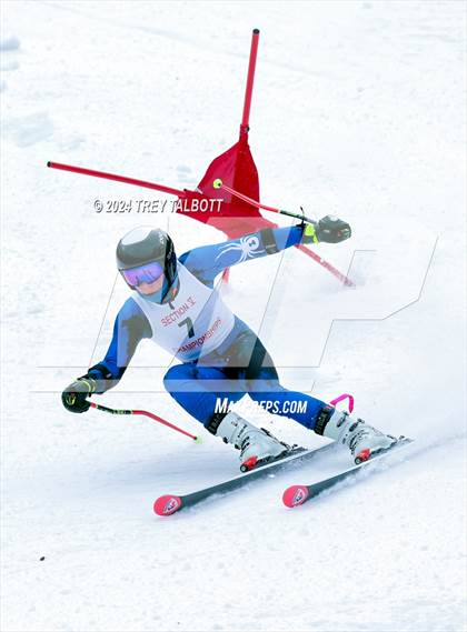 Thumbnail 1 in NYSPHSAA Section V Class A & B Giant Slalom Final (First Run) photogallery.