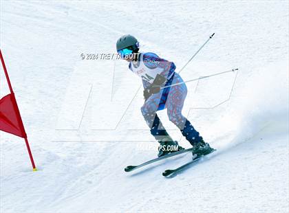 Thumbnail 2 in NYSPHSAA Section V Class A & B Giant Slalom Final (First Run) photogallery.