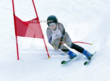Thumbnail 2 in NYSPHSAA Section V Class A & B Giant Slalom Final (First Run) photogallery.