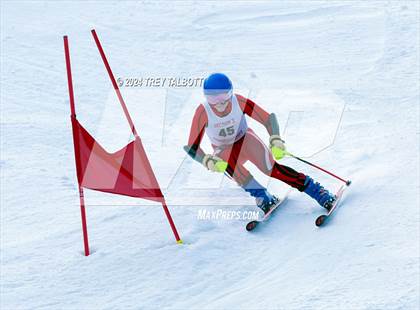 Thumbnail 1 in NYSPHSAA Section V Class A & B Giant Slalom Final (First Run) photogallery.