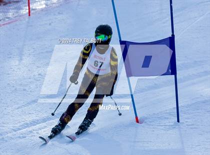 Thumbnail 3 in NYSPHSAA Section V Class A & B Giant Slalom Final (First Run) photogallery.