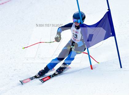 Thumbnail 2 in NYSPHSAA Section V Class A & B Giant Slalom Final (First Run) photogallery.