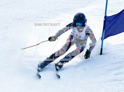 Thumbnail 3 in NYSPHSAA Section V Class A & B Giant Slalom Final (First Run) photogallery.