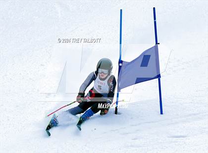 Thumbnail 1 in NYSPHSAA Section V Class A & B Giant Slalom Final (First Run) photogallery.