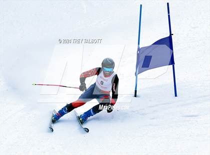 Thumbnail 2 in NYSPHSAA Section V Class A & B Giant Slalom Final (First Run) photogallery.