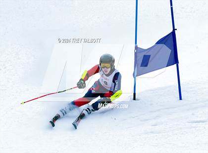 Thumbnail 2 in NYSPHSAA Section V Class A & B Giant Slalom Final (First Run) photogallery.