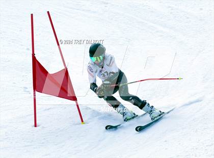 Thumbnail 2 in NYSPHSAA Section V Class A & B Giant Slalom Final (First Run) photogallery.