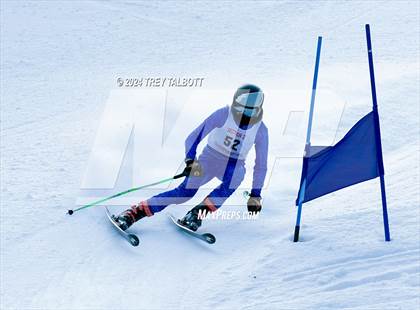 Thumbnail 2 in NYSPHSAA Section V Class A & B Giant Slalom Final (First Run) photogallery.