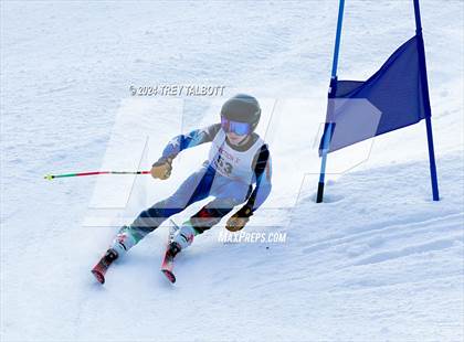 Thumbnail 2 in NYSPHSAA Section V Class A & B Giant Slalom Final (First Run) photogallery.