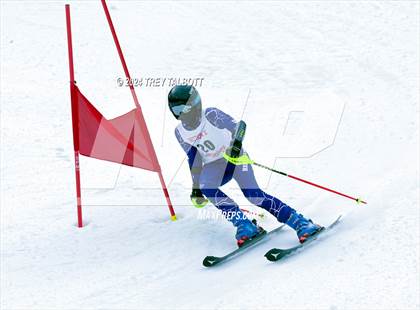 Thumbnail 3 in NYSPHSAA Section V Class A & B Giant Slalom Final (First Run) photogallery.